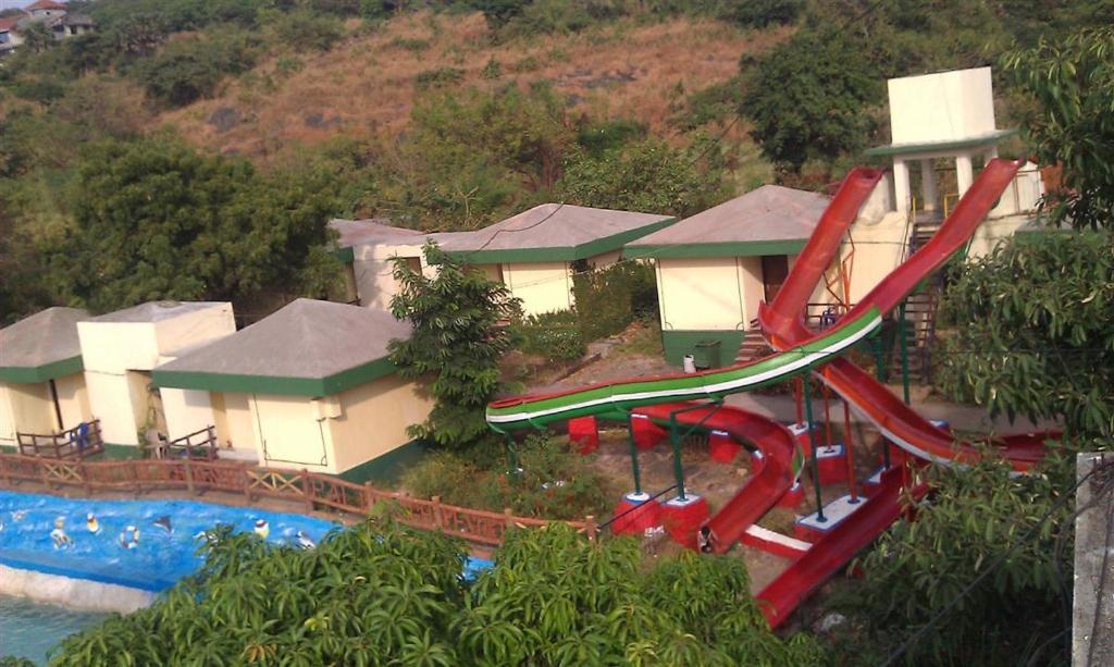 Pali Beach Resort Mālād Esterno foto