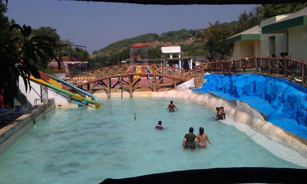 Pali Beach Resort Mālād Esterno foto