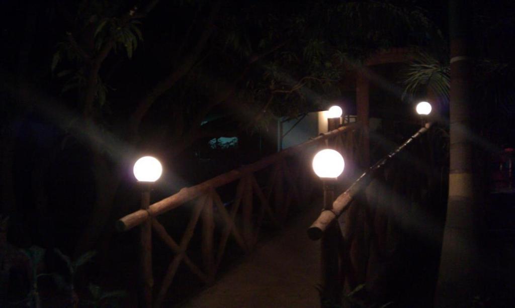 Pali Beach Resort Mālād Esterno foto